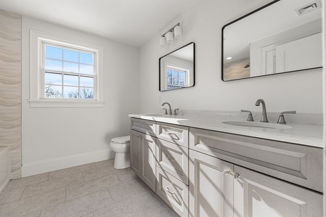 41 Lantern Lane, Braintree, MA 02184