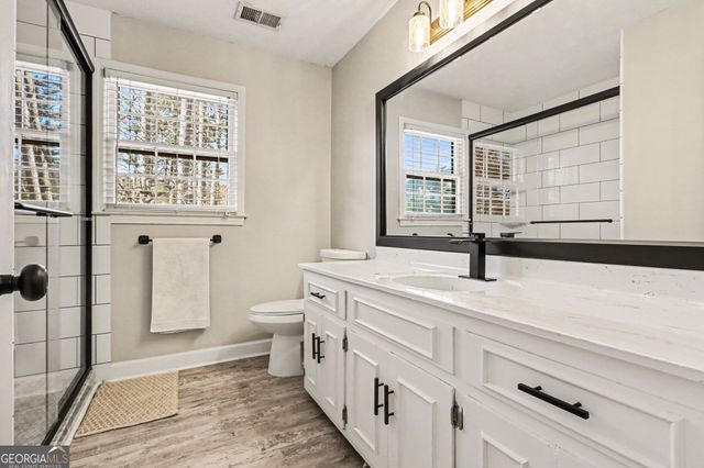 393 Westminister Lane SW, Lilburn, GA 30047