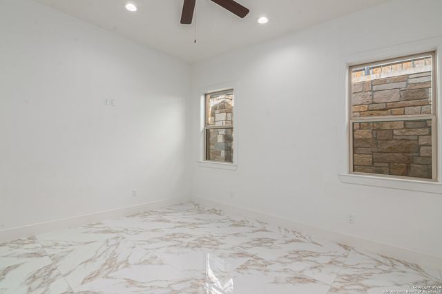 639 Hummingbird Hill, Canyon Lake, TX 78133
