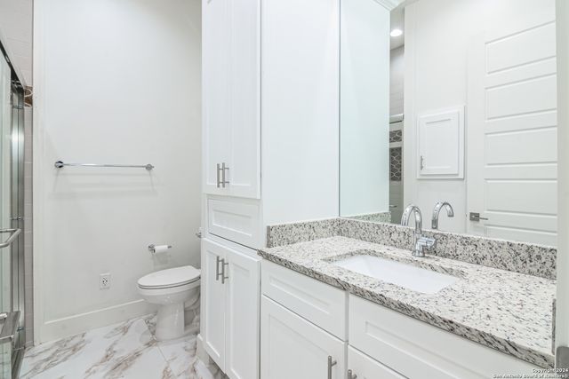 639 Hummingbird Hill, Canyon Lake, TX 78133