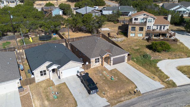 639 Hummingbird Hill, Canyon Lake, TX 78133