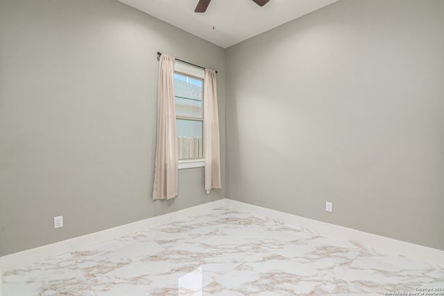 639 Hummingbird Hill, Canyon Lake, TX 78133