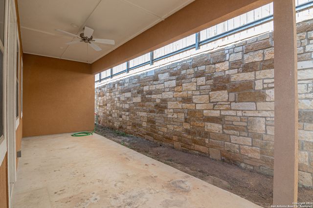 639 Hummingbird Hill, Canyon Lake, TX 78133