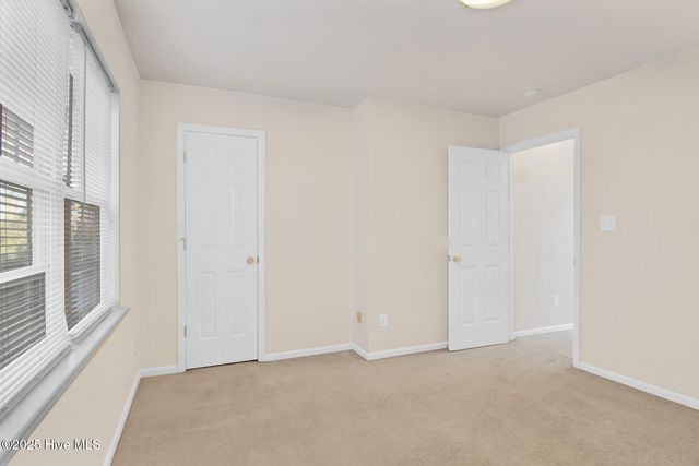 332 Bracken Place, Jacksonville, NC 28540