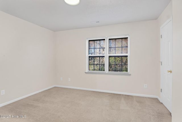 332 Bracken Place, Jacksonville, NC 28540