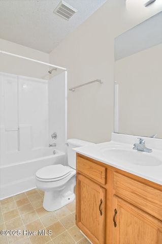 332 Bracken Place, Jacksonville, NC 28540