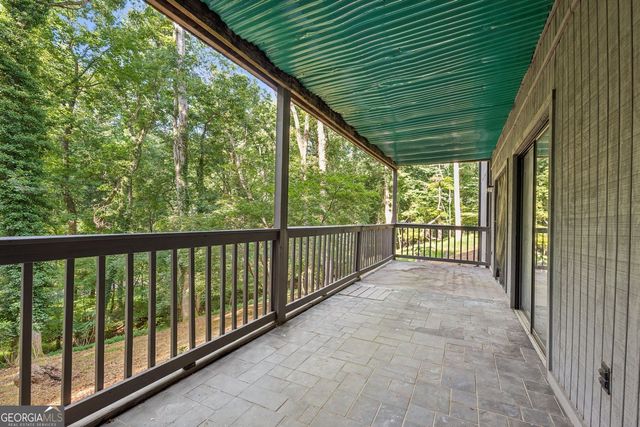 5623 High Harbor Point, Gainesville, GA 30504