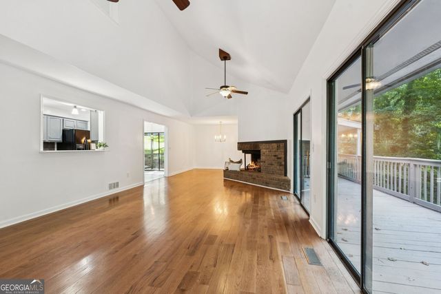 5623 High Harbor Point, Gainesville, GA 30504