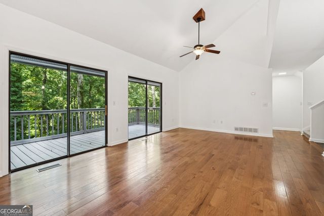 5623 High Harbor Point, Gainesville, GA 30504