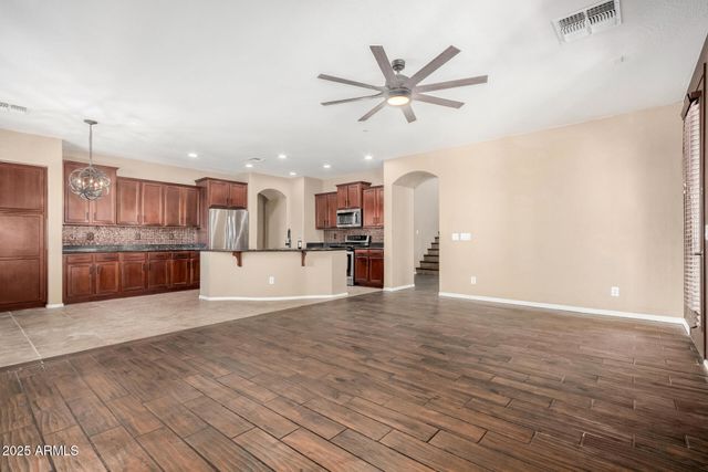 42068 W ARVADA Court, Maricopa, AZ 85138