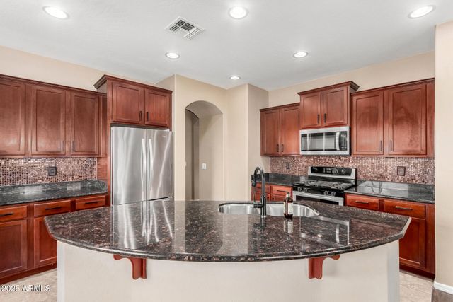 42068 W ARVADA Court, Maricopa, AZ 85138