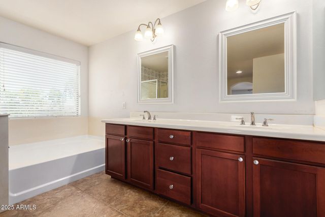 42068 W ARVADA Court, Maricopa, AZ 85138