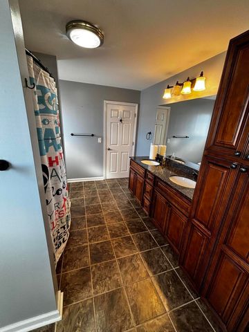 1062 Vanarsdall Road, Harrodsburg, KY 40330