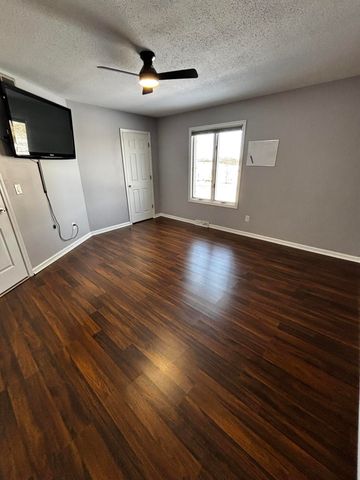 1062 Vanarsdall Road, Harrodsburg, KY 40330