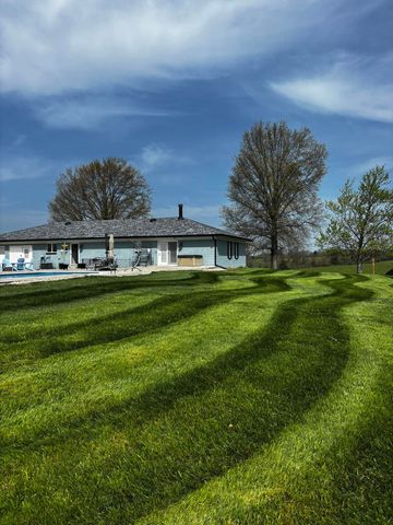 1062 Vanarsdall Road, Harrodsburg, KY 40330