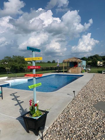 1062 Vanarsdall Road, Harrodsburg, KY 40330