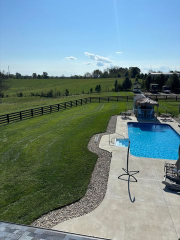 1062 Vanarsdall Road, Harrodsburg, KY 40330