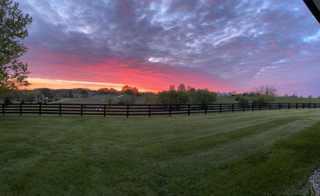 1062 Vanarsdall Road, Harrodsburg, KY 40330