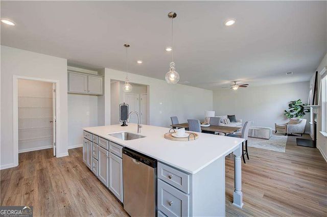 252 Chiswick Loop, Stockbridge, GA 30281