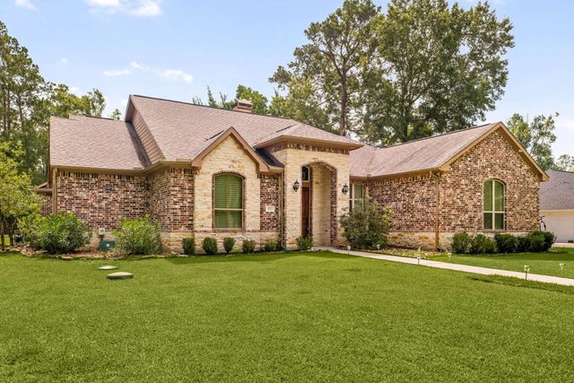 1022 Mcdaniel Drive, Magnolia, TX 77354
