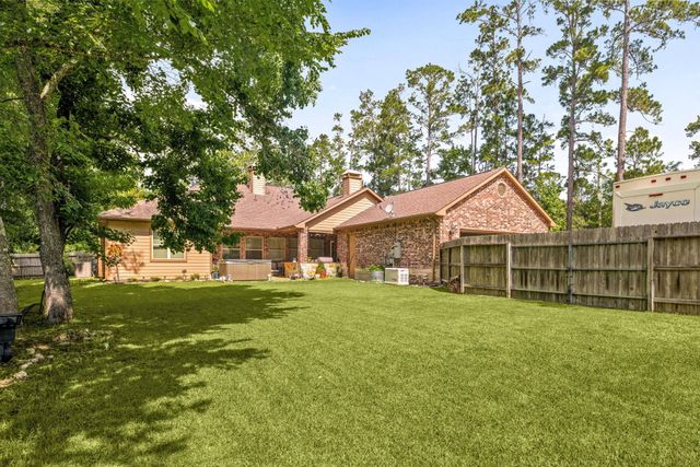 1022 Mcdaniel Drive, Magnolia, TX 77354