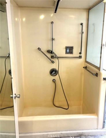 1075 Brookline Road M9-220E, Seal Beach, CA 90740