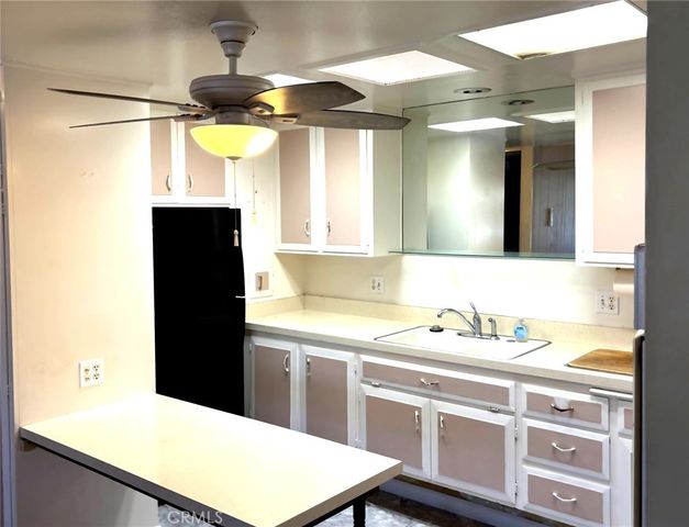 1075 Brookline Road M9-220E, Seal Beach, CA 90740