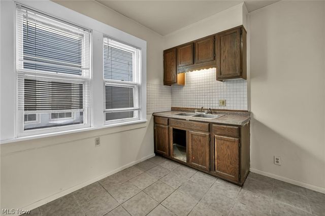 7909 Goodman Avenue, Cleveland, OH 44105