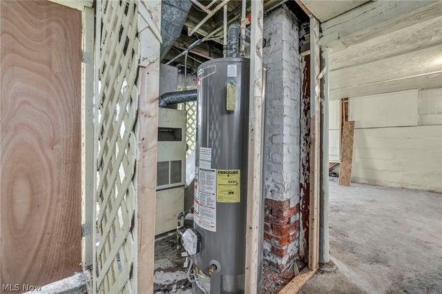 7909 Goodman Avenue, Cleveland, OH 44105