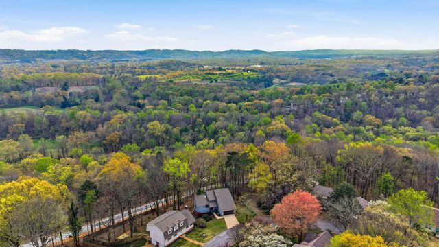 6840 Hampton Wood Circle, Hixson, TN 37343