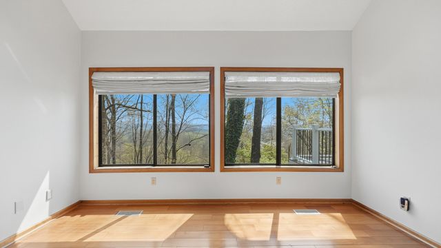 6840 Hampton Wood Circle, Hixson, TN 37343