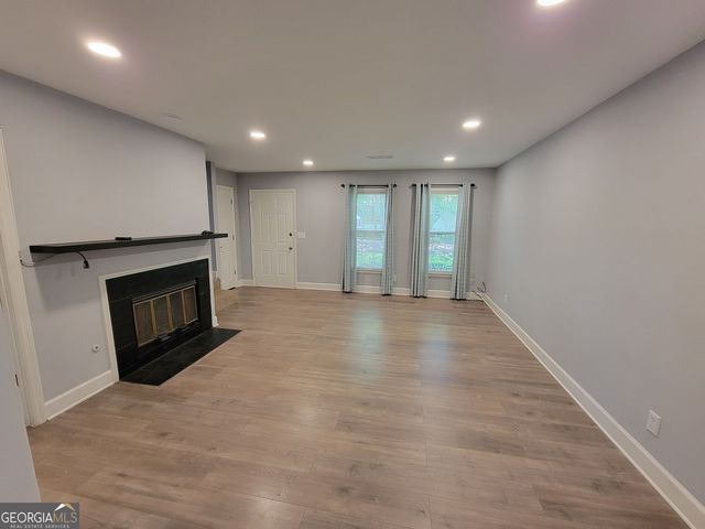 217 Chads Ford Way, Roswell, GA 30076