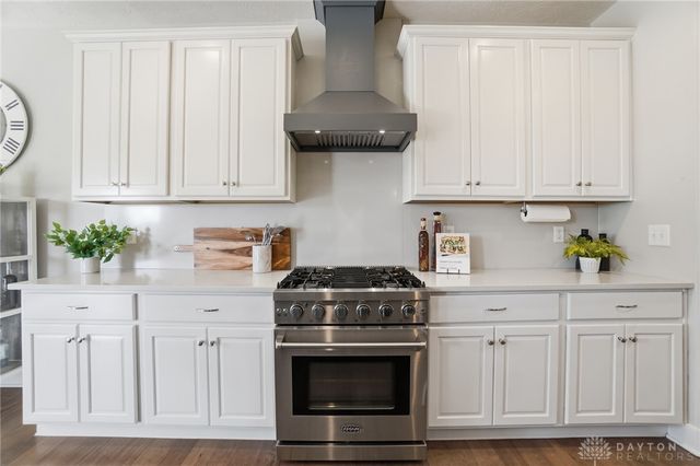 1127 Chambrey Court, Clearcreek Twp, OH 45458