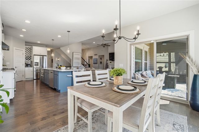 1127 Chambrey Court, Clearcreek Twp, OH 45458