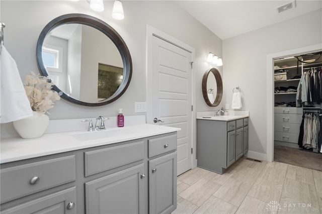 1127 Chambrey Court, Clearcreek Twp, OH 45458