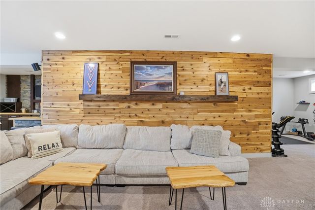 1127 Chambrey Court, Clearcreek Twp, OH 45458