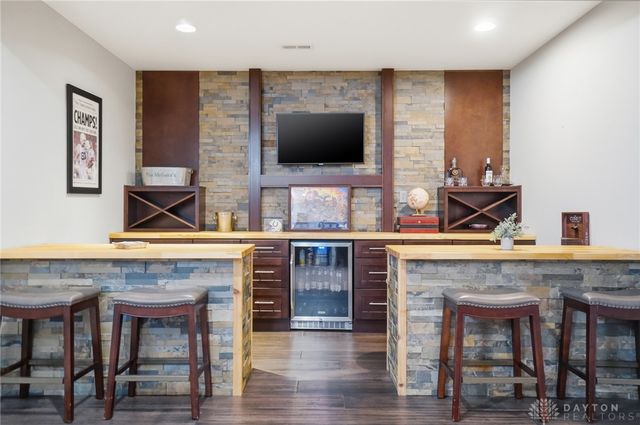 1127 Chambrey Court, Clearcreek Twp, OH 45458