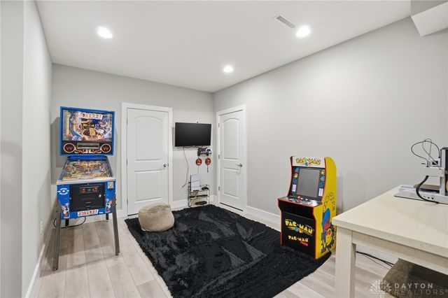 1127 Chambrey Court, Clearcreek Twp, OH 45458