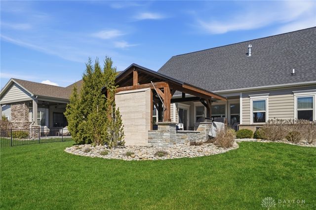 1127 Chambrey Court, Clearcreek Twp, OH 45458