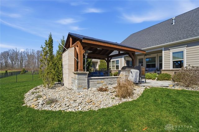 1127 Chambrey Court, Clearcreek Twp, OH 45458