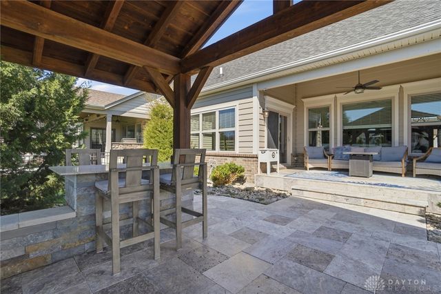 1127 Chambrey Court, Clearcreek Twp, OH 45458