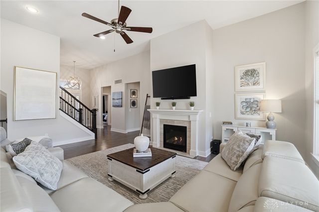 1127 Chambrey Court, Clearcreek Twp, OH 45458