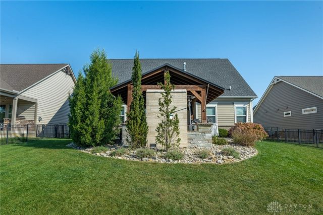 1127 Chambrey Court, Clearcreek Twp, OH 45458