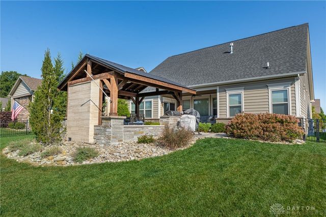 1127 Chambrey Court, Clearcreek Twp, OH 45458