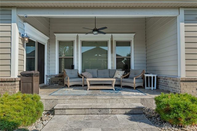 1127 Chambrey Court, Clearcreek Twp, OH 45458