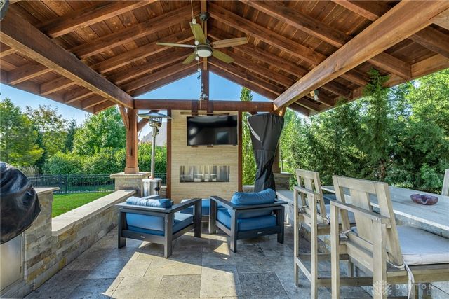 1127 Chambrey Court, Clearcreek Twp, OH 45458