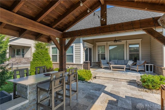 1127 Chambrey Court, Clearcreek Twp, OH 45458