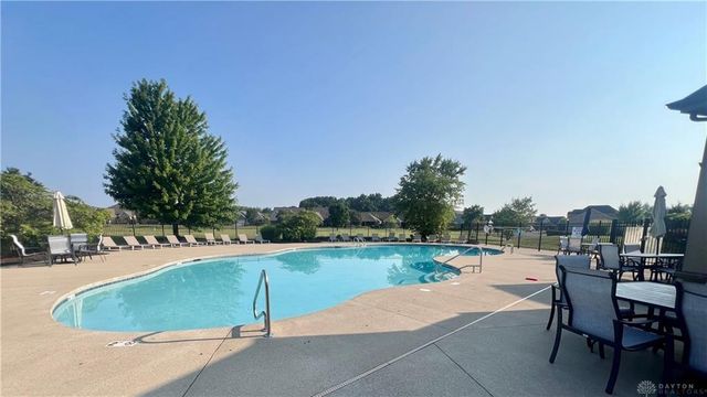1127 Chambrey Court, Clearcreek Twp, OH 45458