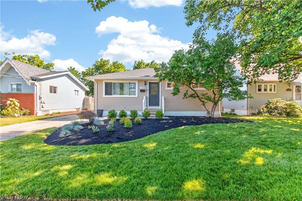 15916 Meigs Boulevard, Brook Park, OH 44142