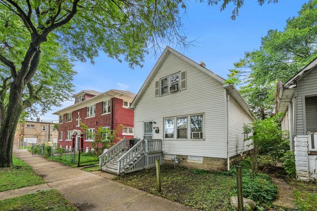 3127 N 39th STREET, Milwaukee, WI 53216